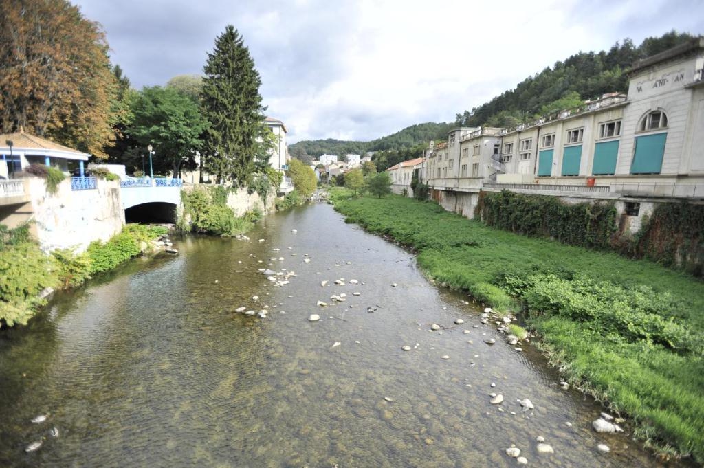 Les Celestins Vals-les-Bains Exterior foto